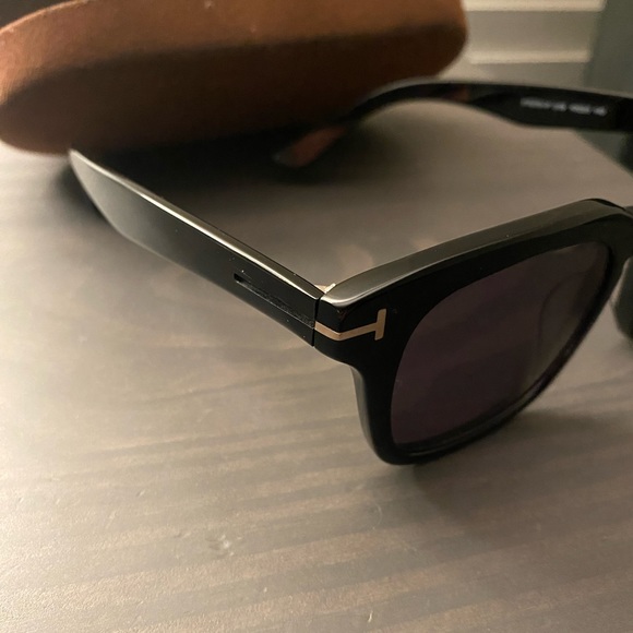 Tom Ford Sunglasses FT 0751 - Picture 2 of 3